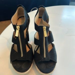 Great used condition Michal Kors Wedge